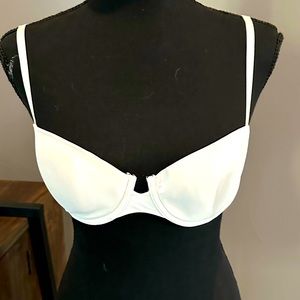 Victoria’s Secret White Bra - 34C
